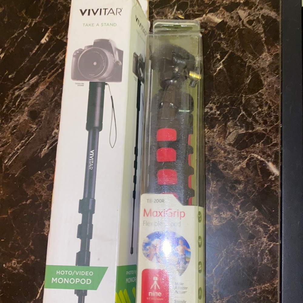 Monopod & tripod set brand new!